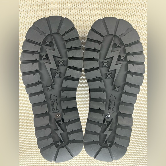 New Without Box Delia’s Talk Is Cheap Platform Oxfords, Size 7M - Picture 5 of 16